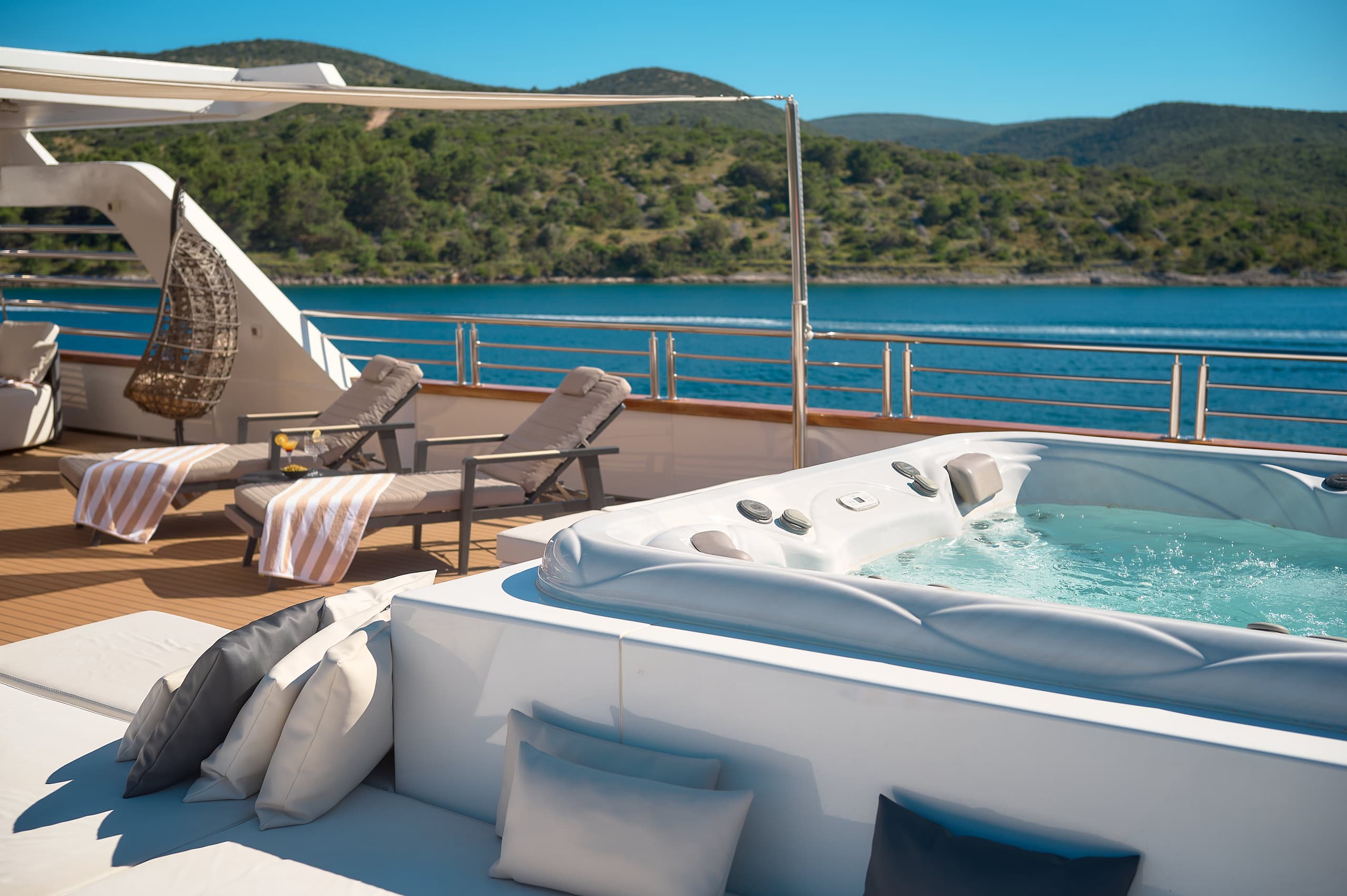 M/Y CRISTAL - Image 21