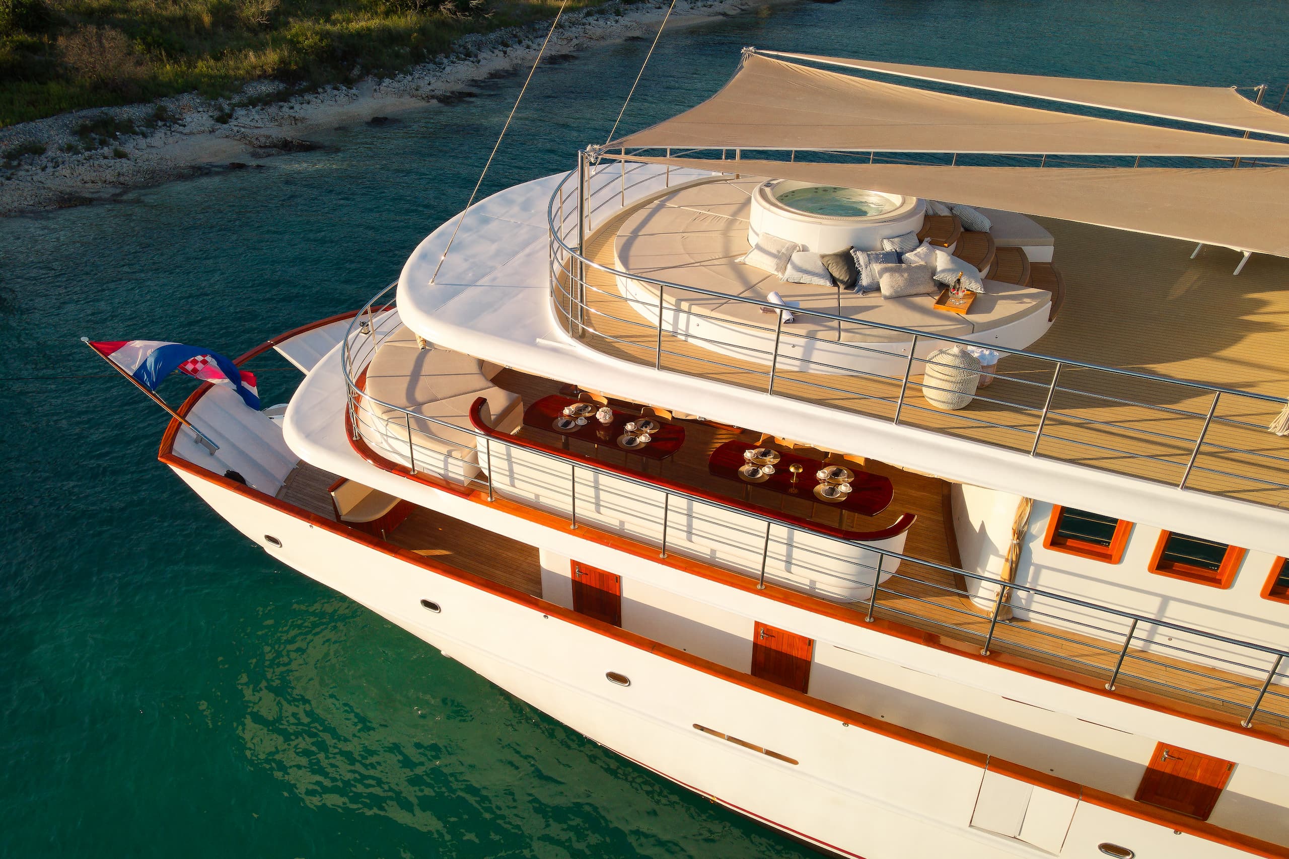 M/Y BELLEZZA - Image 18