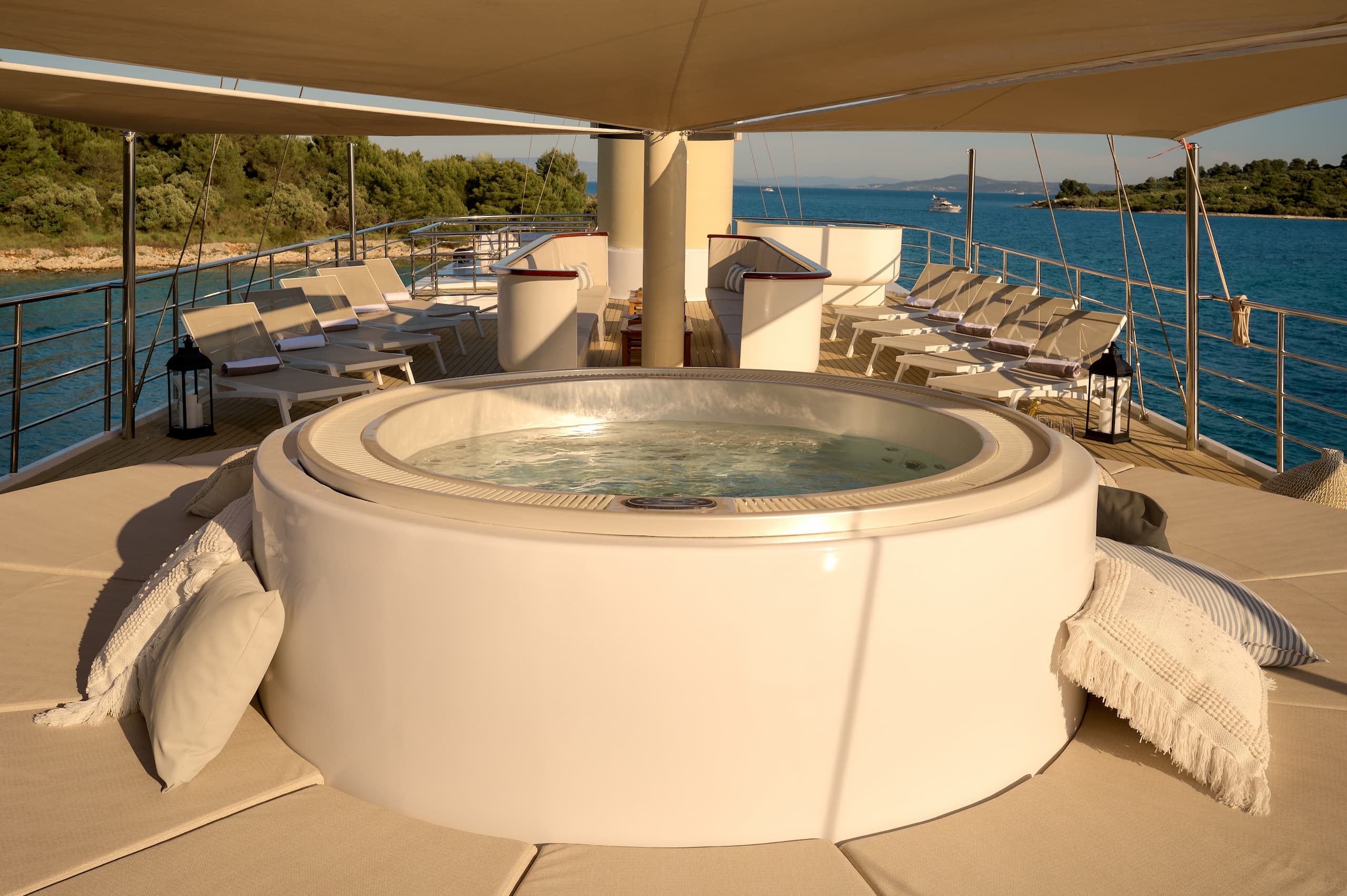 M/Y BELLEZZA - Image 29